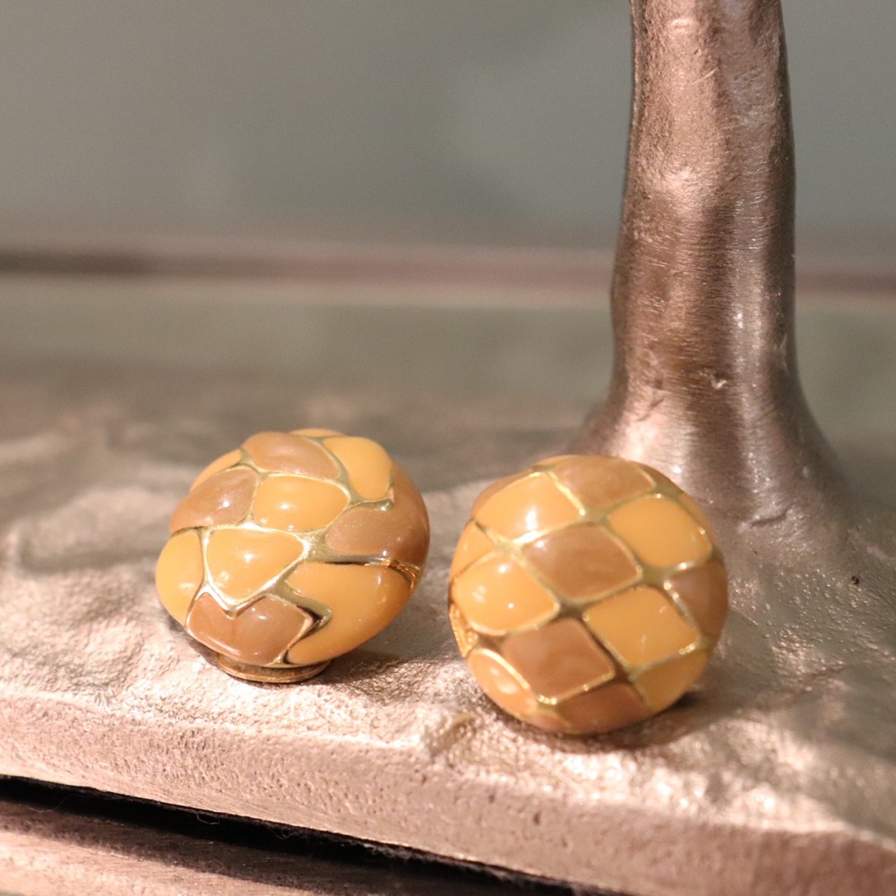 Vintage Clip On Earrings
